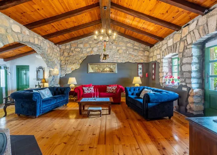 In 43089 Villa