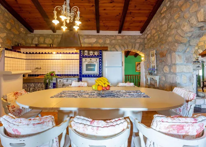 In 43089 Villa *