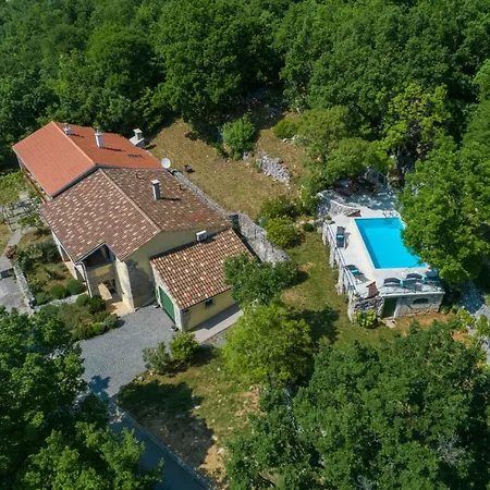 In 43089 Grižane