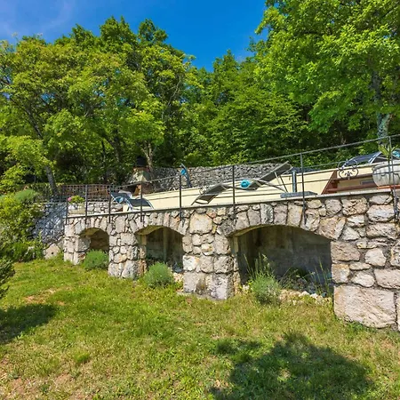 In 43089 Grižane